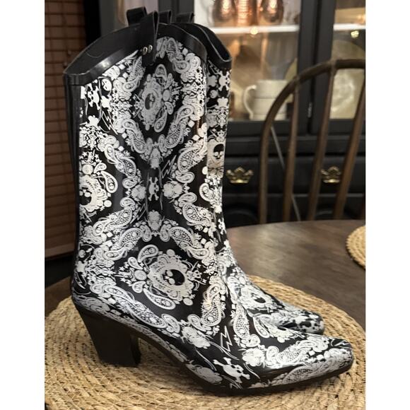 Pointed Toe Rain Boot With Skull Paisley Lightening Bolt Whimsigoth Gothic - Picture 5 of 12